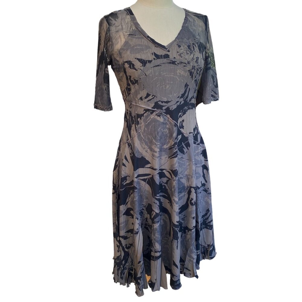 Komarov Crinkle Floral Midi Dress Gray Whimsigoth Wedding Guest Dark Romantic-M